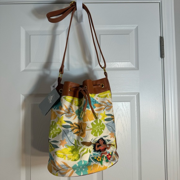 NWT. Disney Store Moana pool beach Bag. Carry all your poolside or beach items - Picture 4 of 13